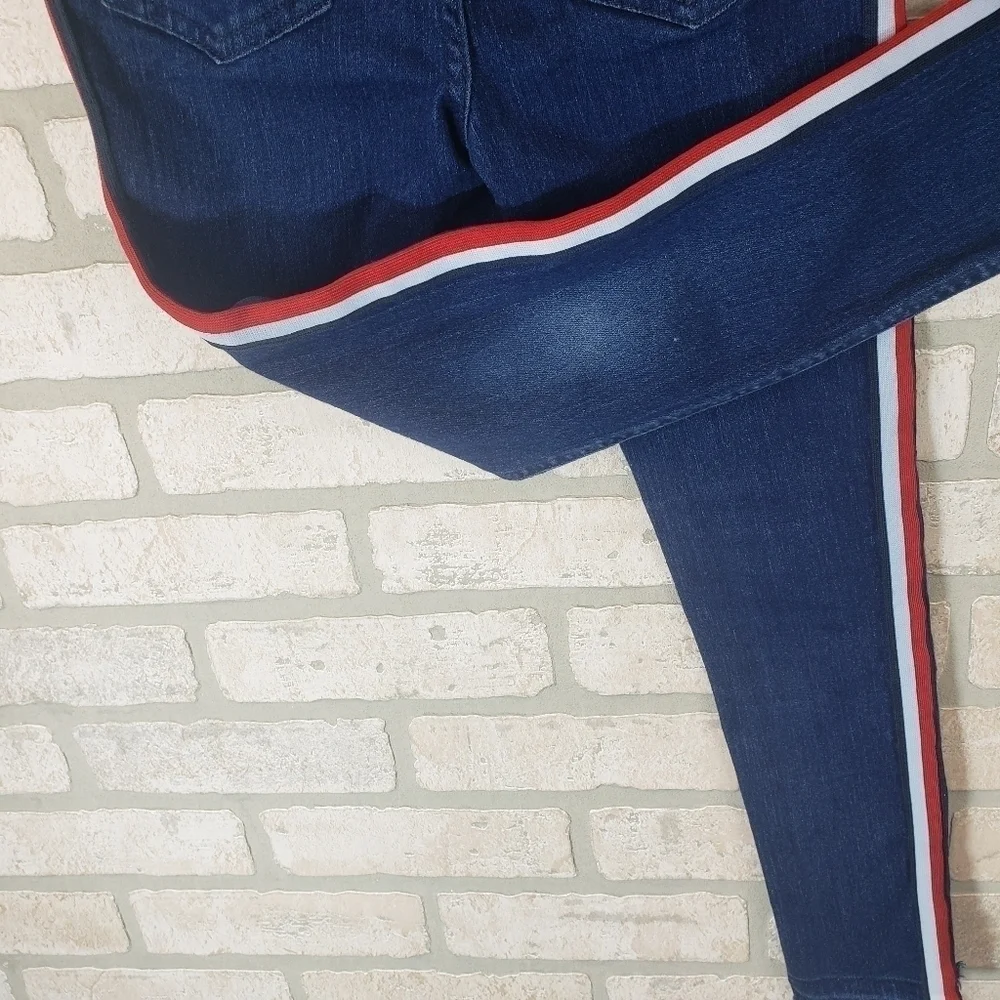 TOMMY HILFIGER Adjustable Skinny Jeans Size 8